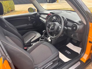 /photos/12000/2a3d75f5-41d7-43f6-8d45-e47f3b6d1e0a_i320x240.jpg