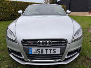/photos/12000/38b5b5b5-793c-4b19-9b5c-84d5785098cc_i320x240.jpg